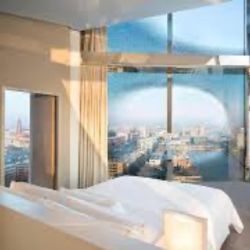 hotelroom